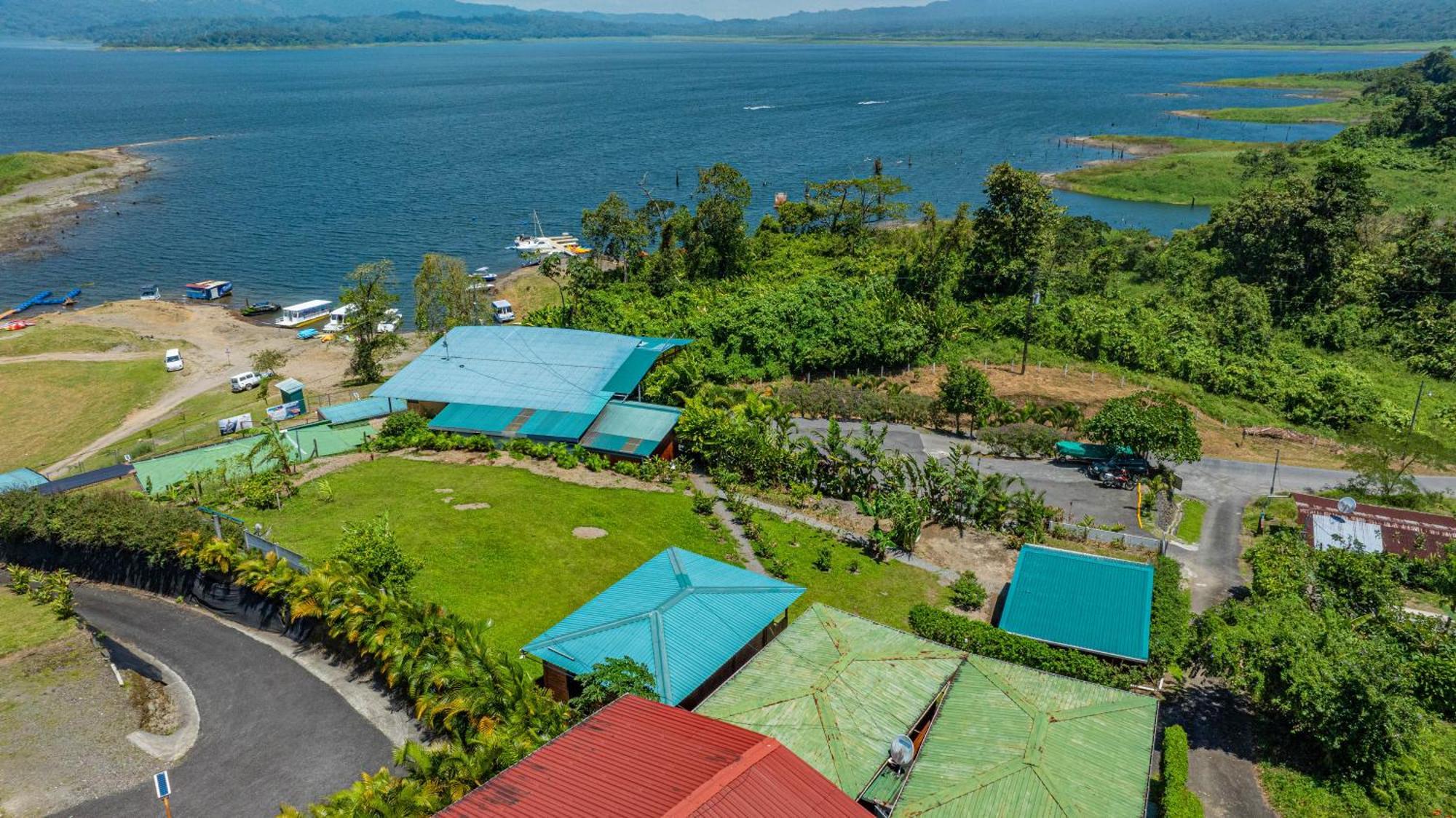 Villas Paradise Arenal Volcano Lake View El Castillo Exterior photo